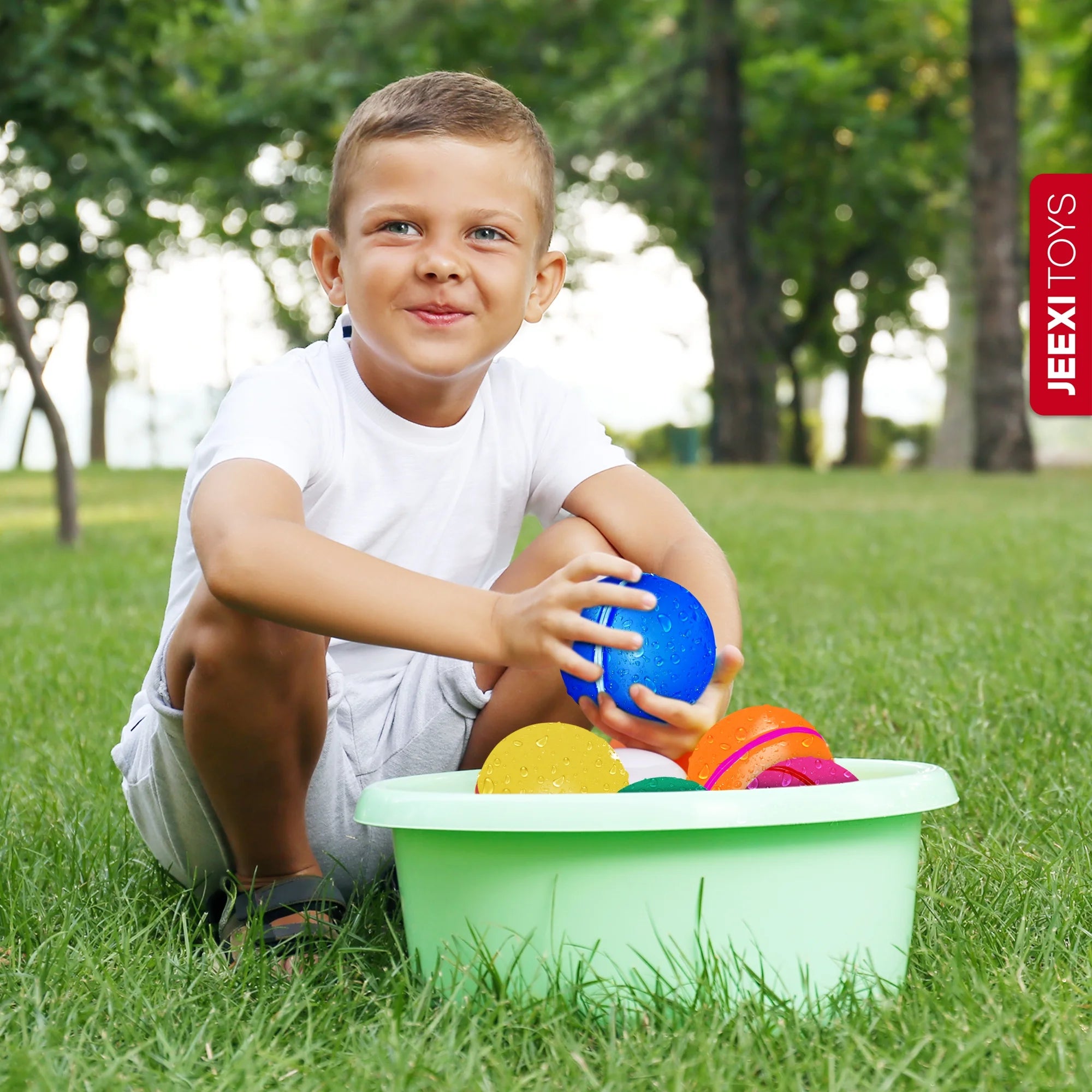 12Pcs Reusable Water Balloons for Kids, Quick Fill Water Balls for Pool Beach Backyard Games Water Toys for Boys Girls Outdoor Activities Summer Party Favors
